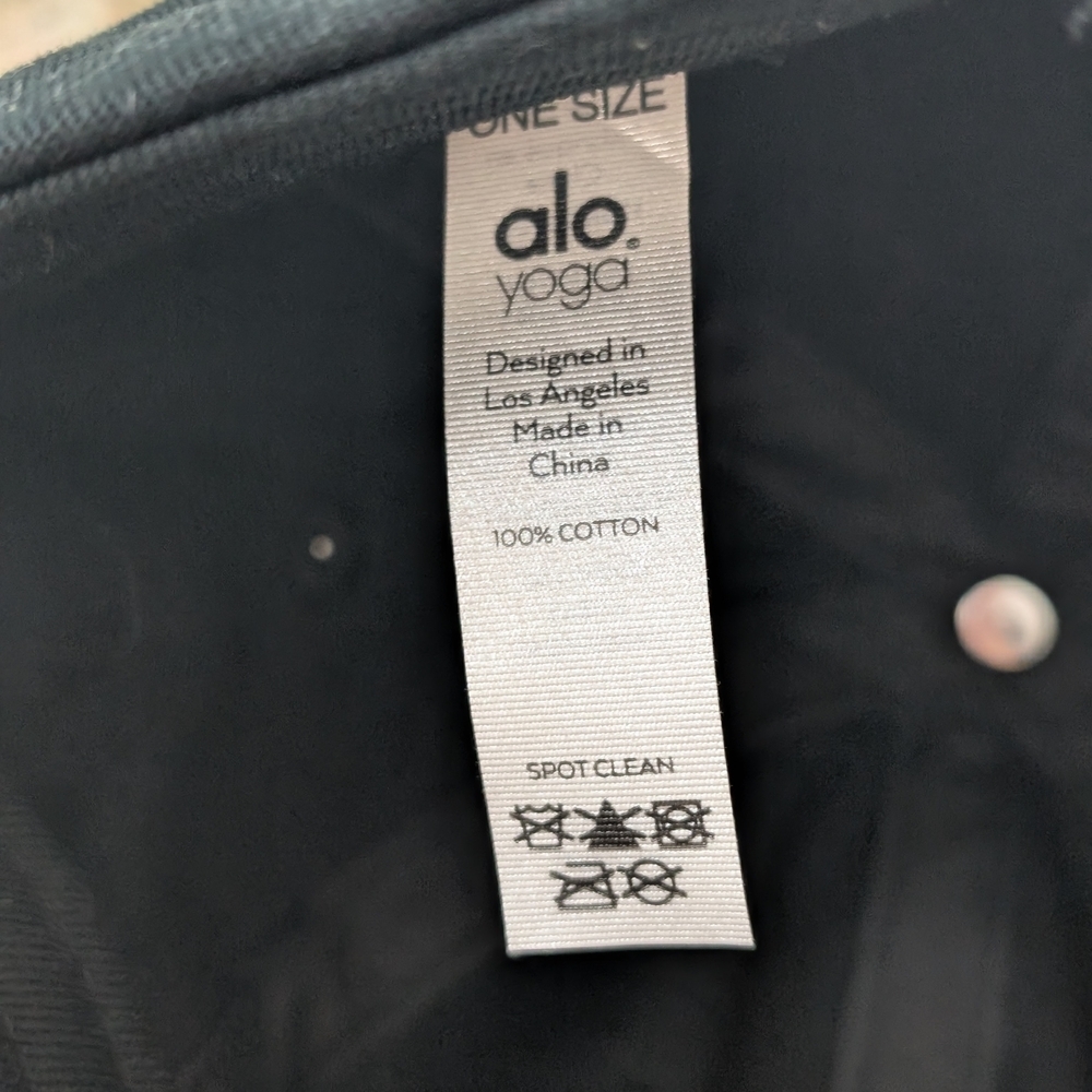 Alo Black Logo Cap - Picture 3 of 5